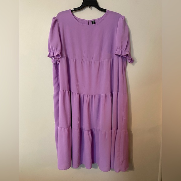 Dress - Picture 1 of 4